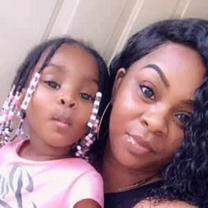 Meet your Posher, Cassandra